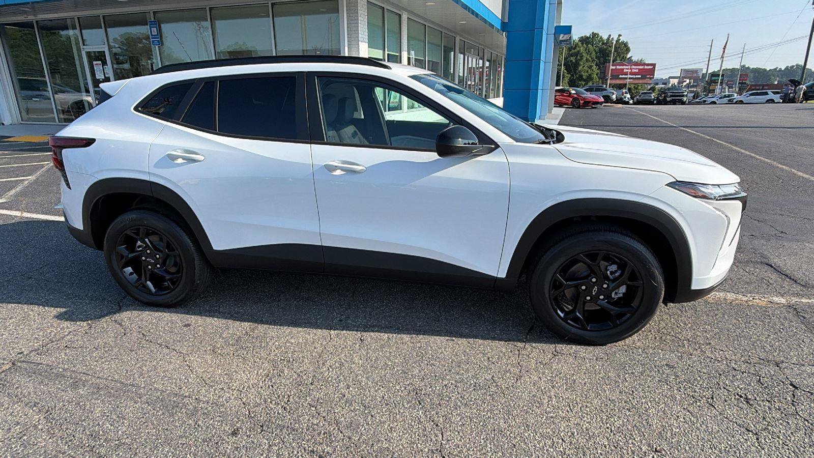 New 2026 Chevrolet Trax LT w/ Driver Confidence Package FWD image 7