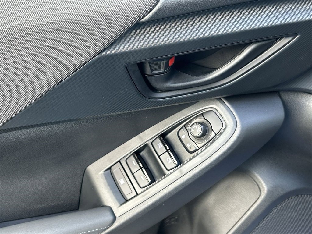 Used 2025 Subaru Crosstrek 2.0i Premium image 16