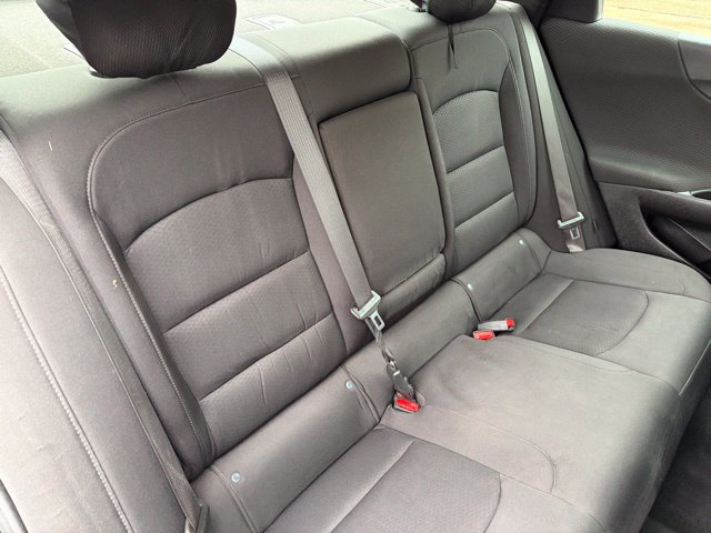 Used 2021 Chevrolet Malibu LT FWD image 33
