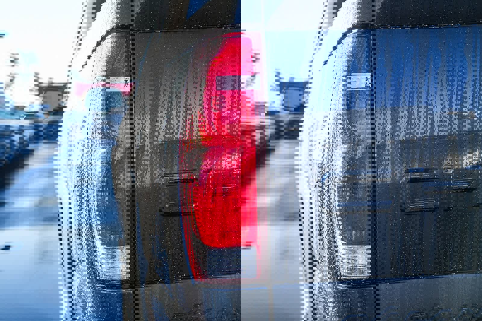 Used 2005 Chevrolet Avalanche Z71 w/ Sun And Sound Package image 6