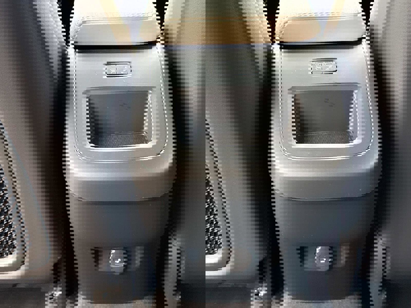 New 2026 Volvo XC60 B5 Plus w/ Climate Package image 14