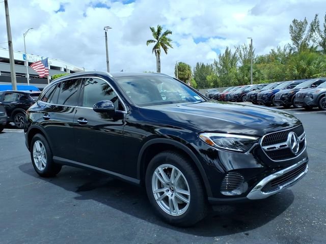 Used 2023 Mercedes-Benz GLC 300 4MATIC image 16