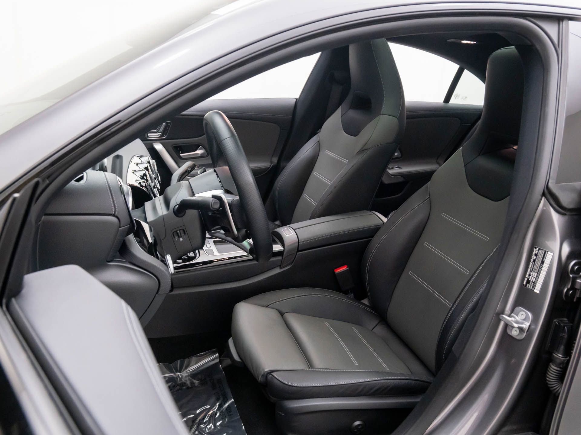 Used 2025 Mercedes-Benz CLA 35 AMG 4MATIC image 18