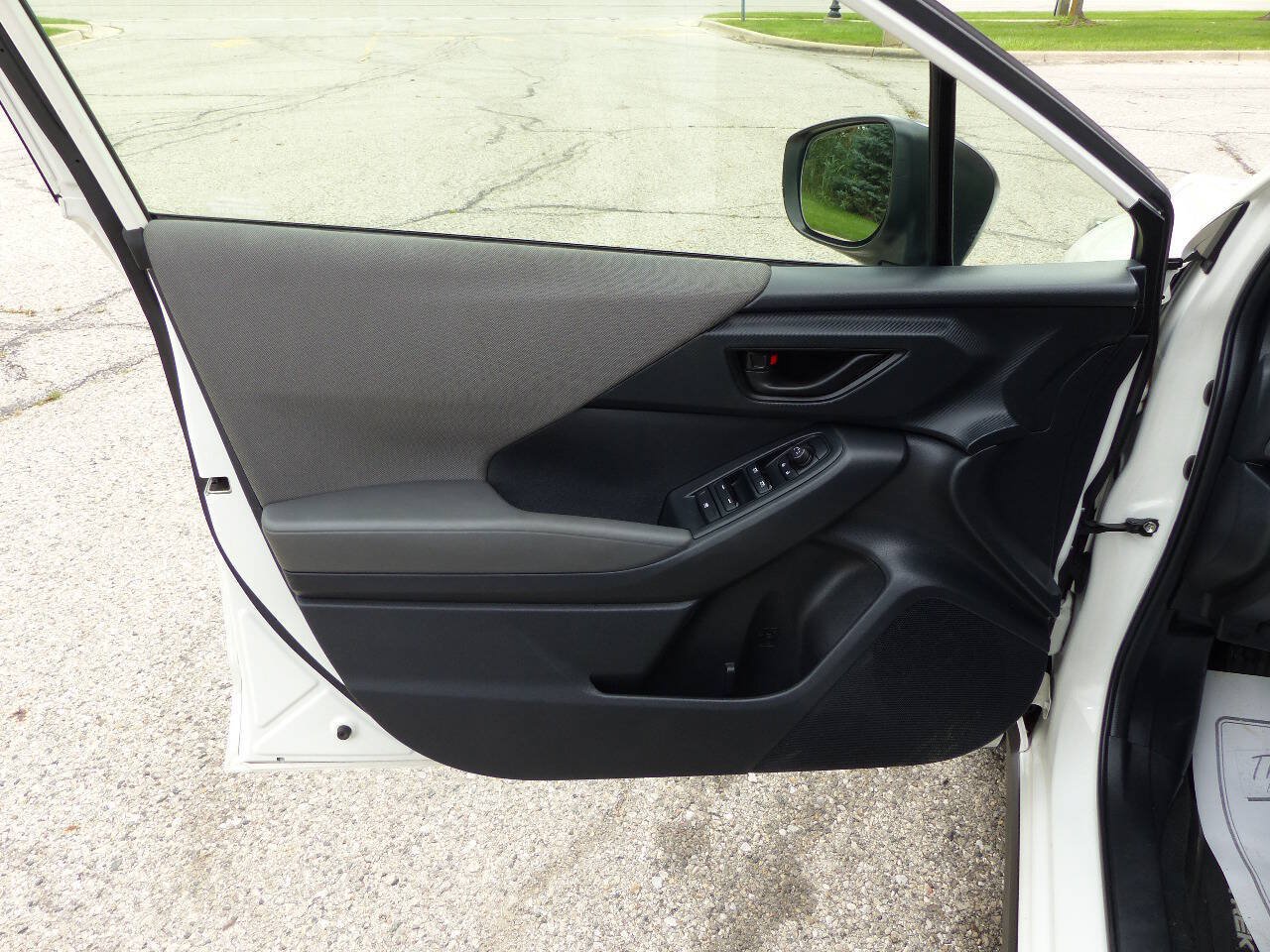 Used 2024 Subaru Crosstrek 2.0i AWD/4WD image 19