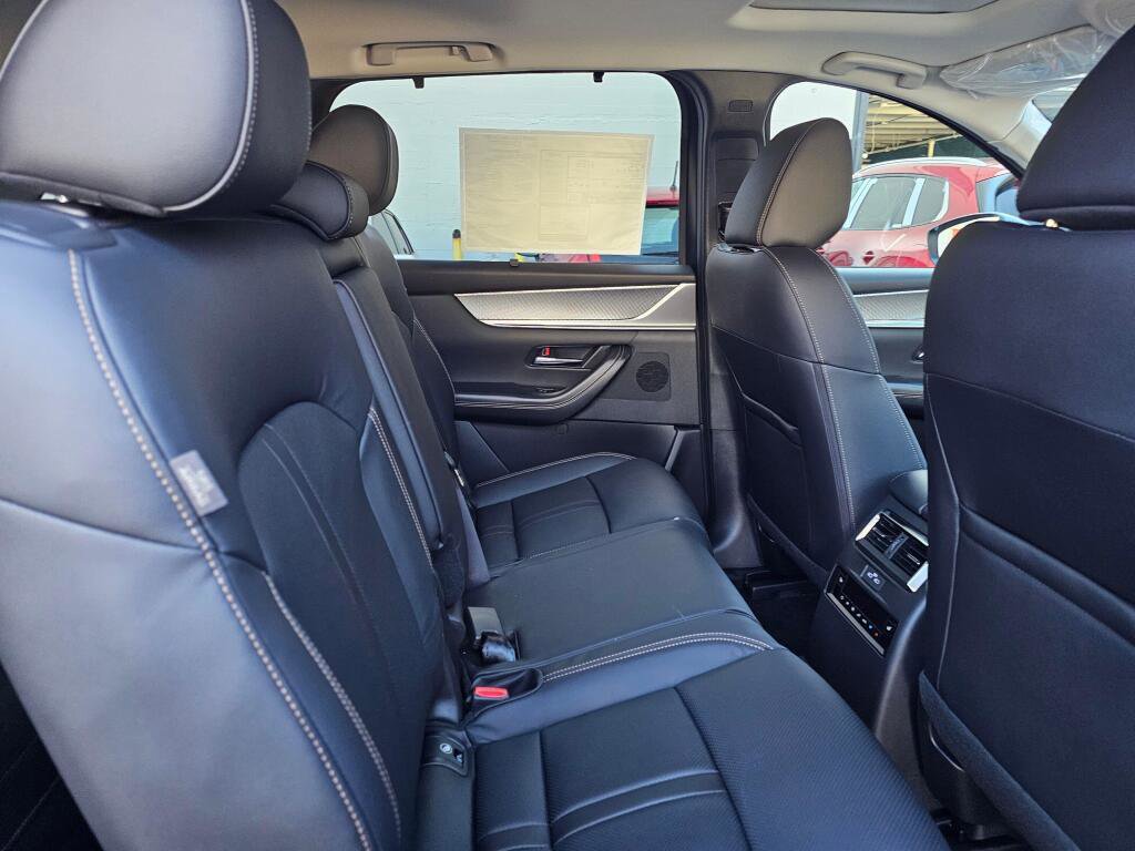 New 2026 MAZDA CX-90 3.3 Turbo w/ Preferred Package image 14