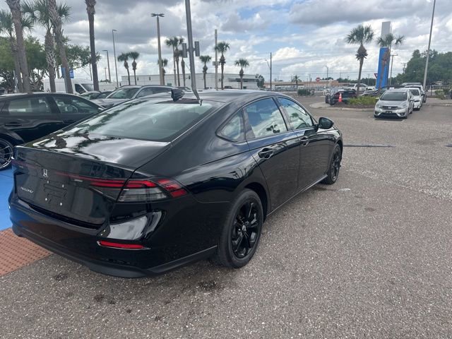 Used 2025 Honda Accord SE image 6