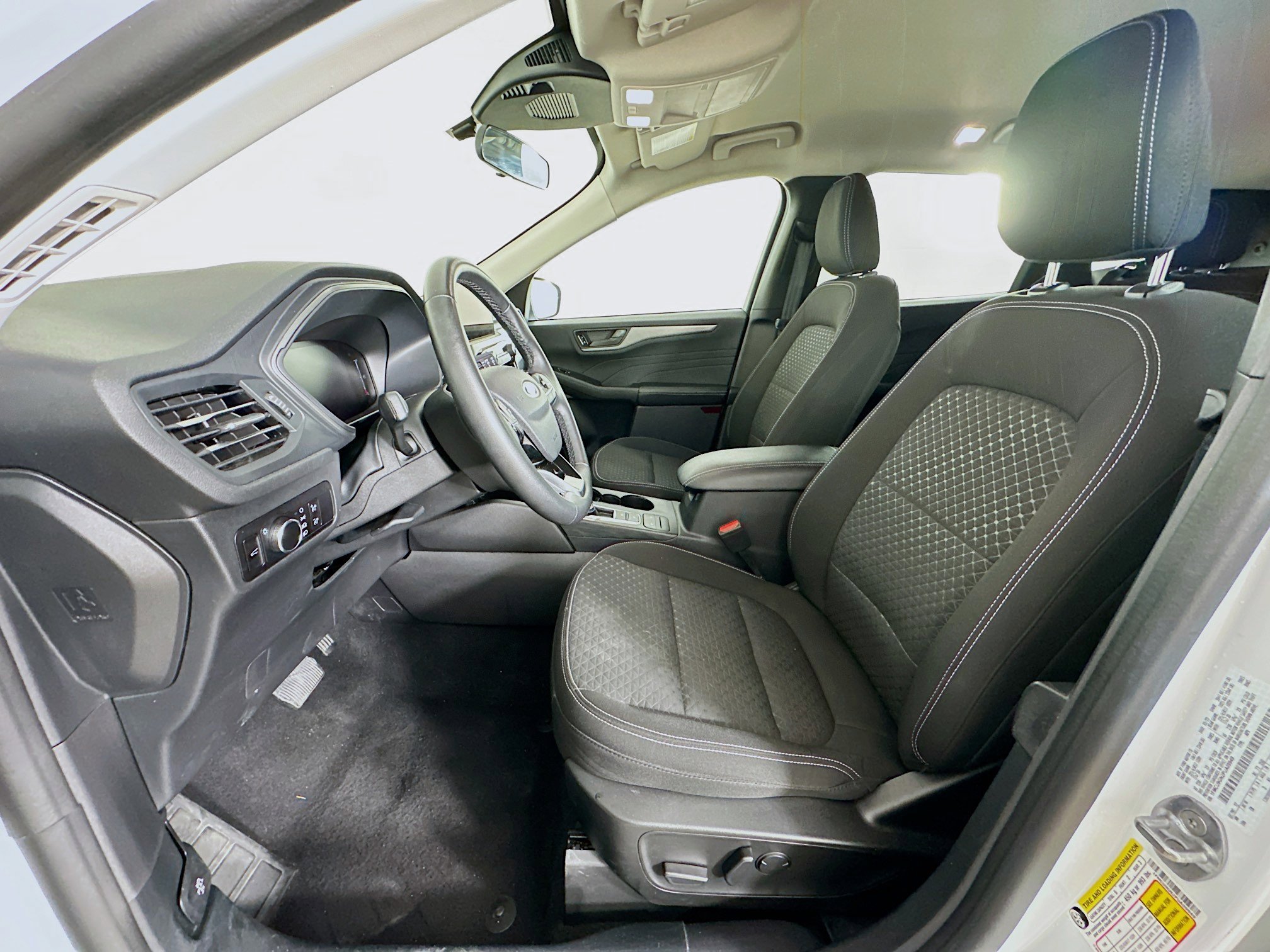 Used 2023 Ford Escape Active image 13