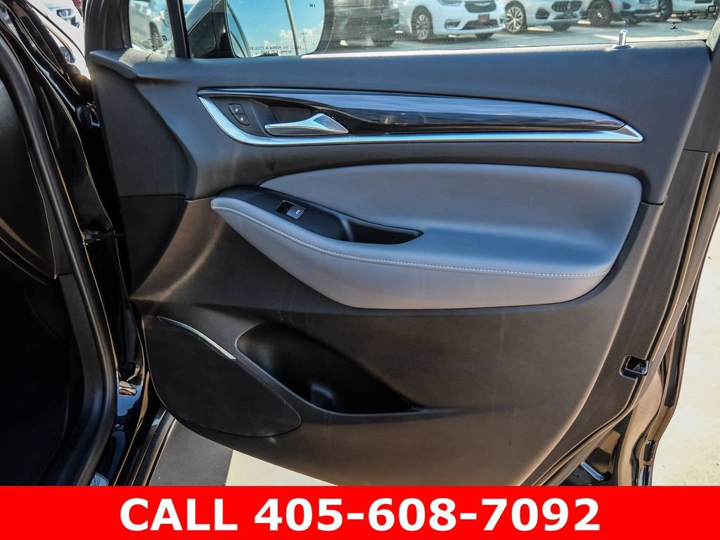 Used 2020 Buick Enclave Essence FWD image 18