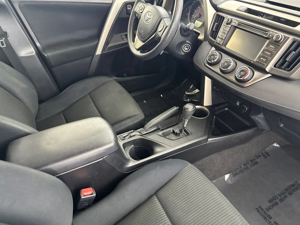 Used 2015 Toyota RAV4 LE AWD/4WD image 23
