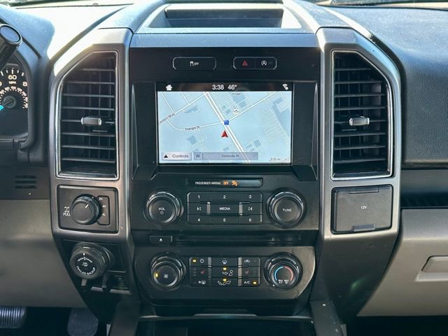 Used 2018 Ford F150 XLT w/ Equipment Group 302A Luxury image 26