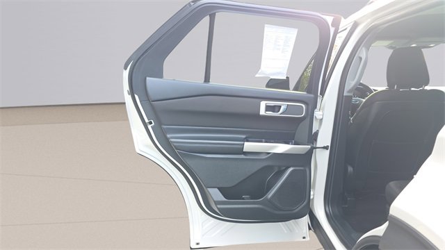 Used 2020 Ford Explorer XLT w/ Comfort Package image 44