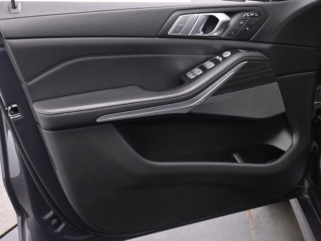 Used 2019 BMW X7 xDrive40i w/ Premium Package image 10