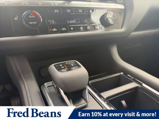 New 2026 Nissan Pathfinder SL image 17