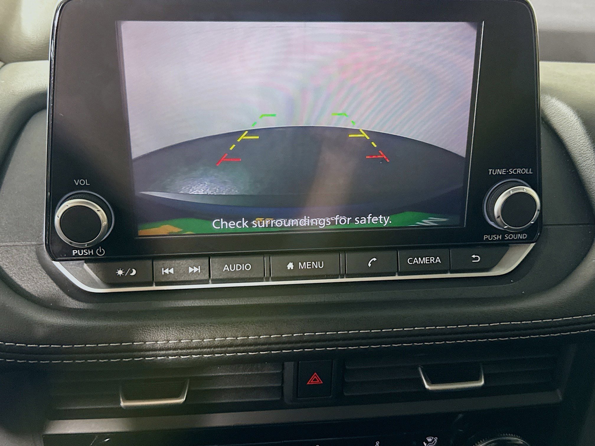 Used 2023 Nissan Rogue S image 18