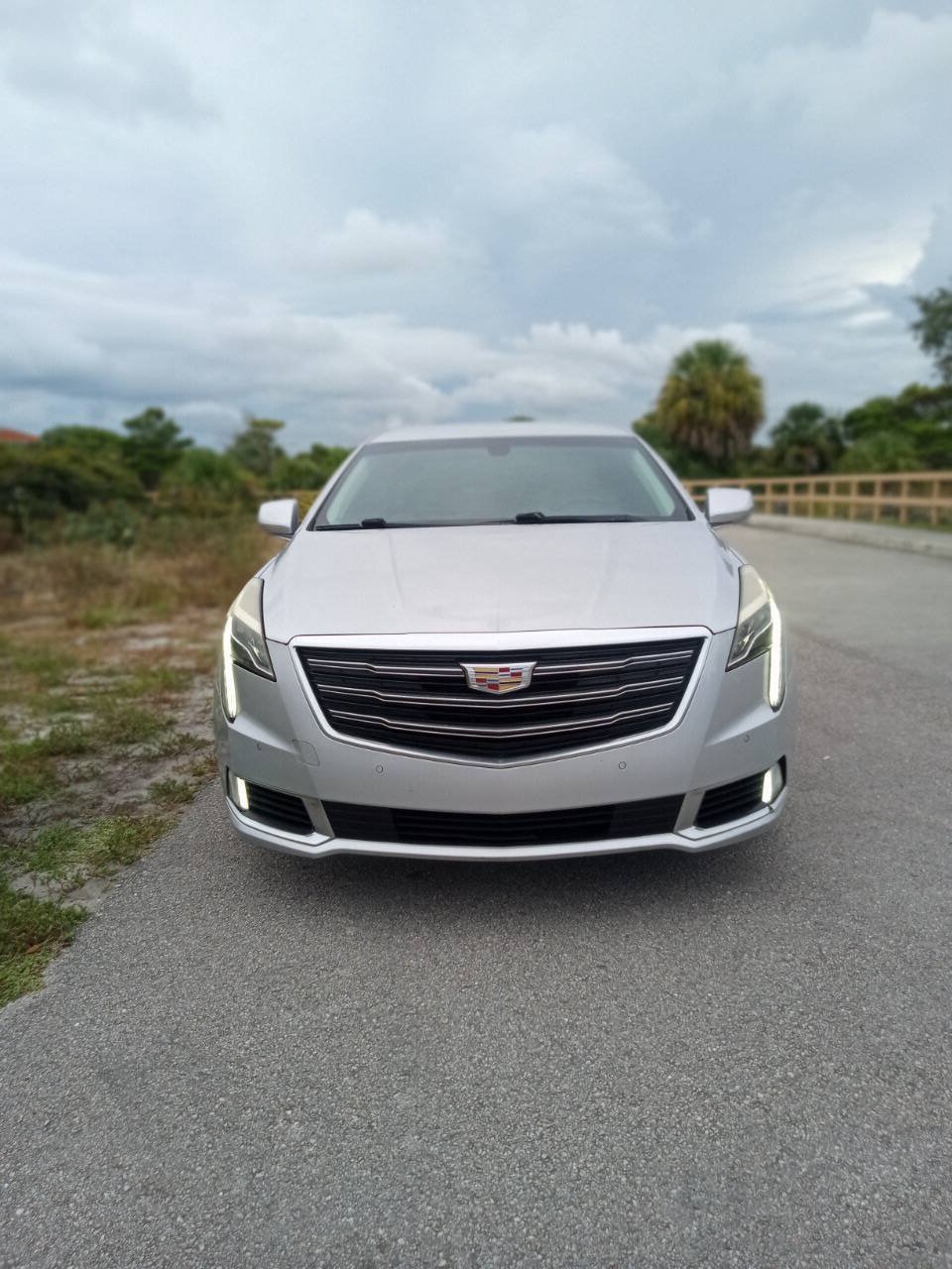 Used 2018 Cadillac XTS Luxury FWD image 3