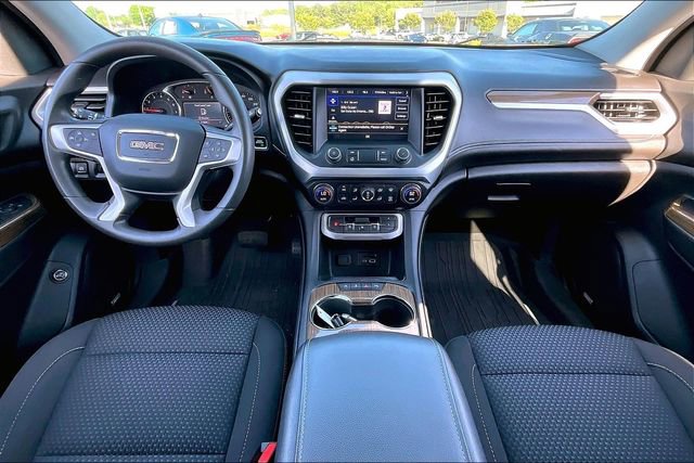 Used 2023 GMC Acadia SLE w/ Driver Convenience Package FWD image 7