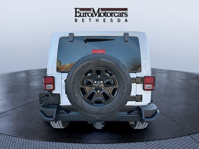 Used 2013 Jeep Wrangler Sahara AWD/4WD image 4