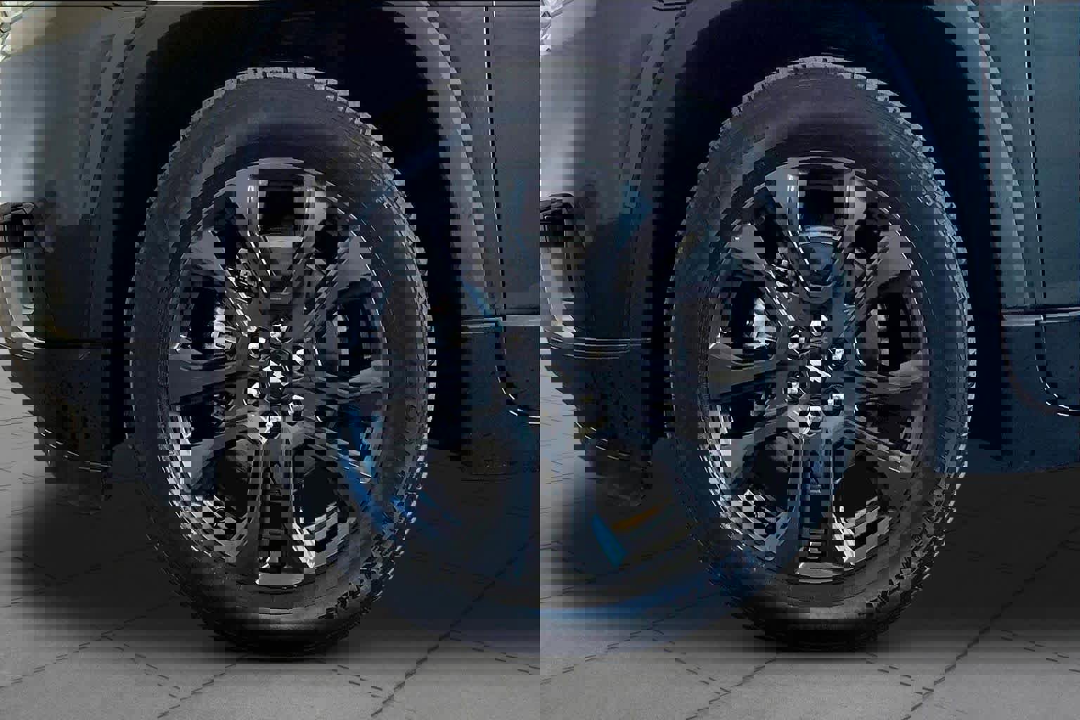 Used 2021 Chevrolet Traverse RS image 11