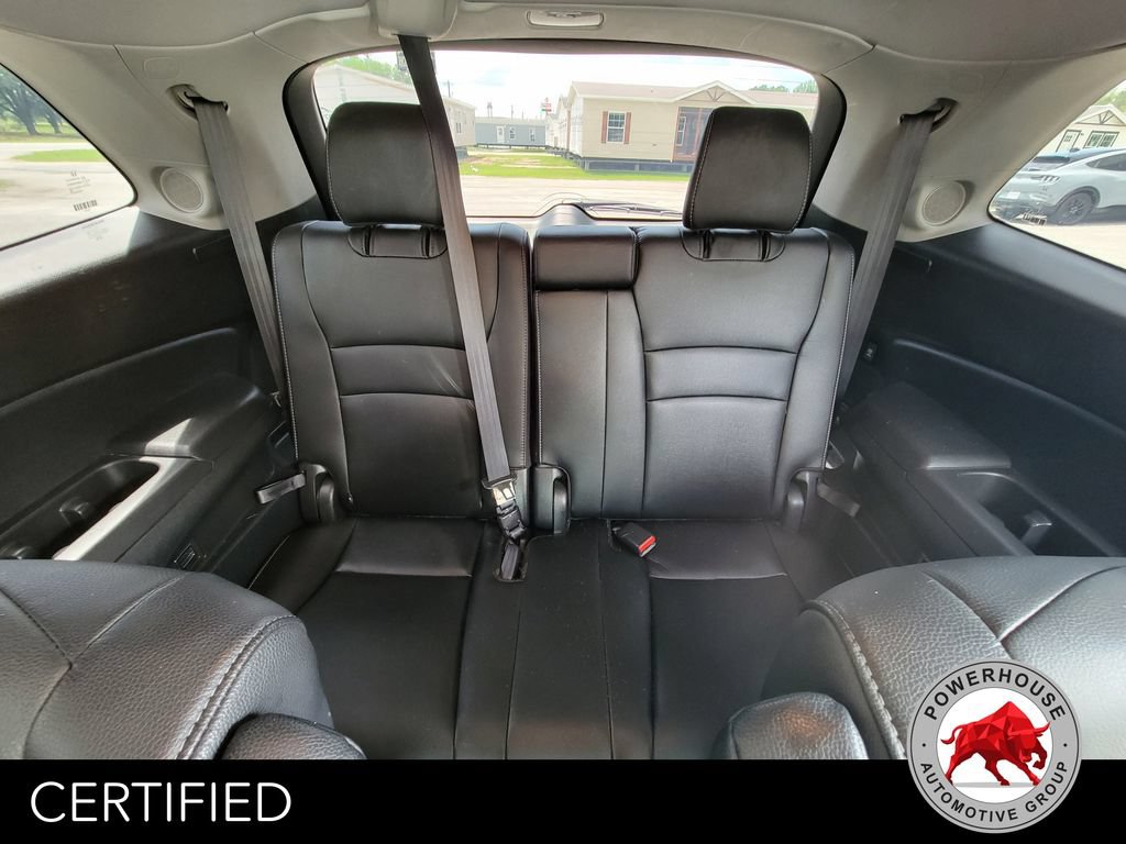 Used 2021 Honda Pilot Touring image 18