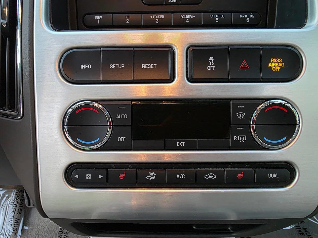 Used 2010 Ford Edge Limited image 38