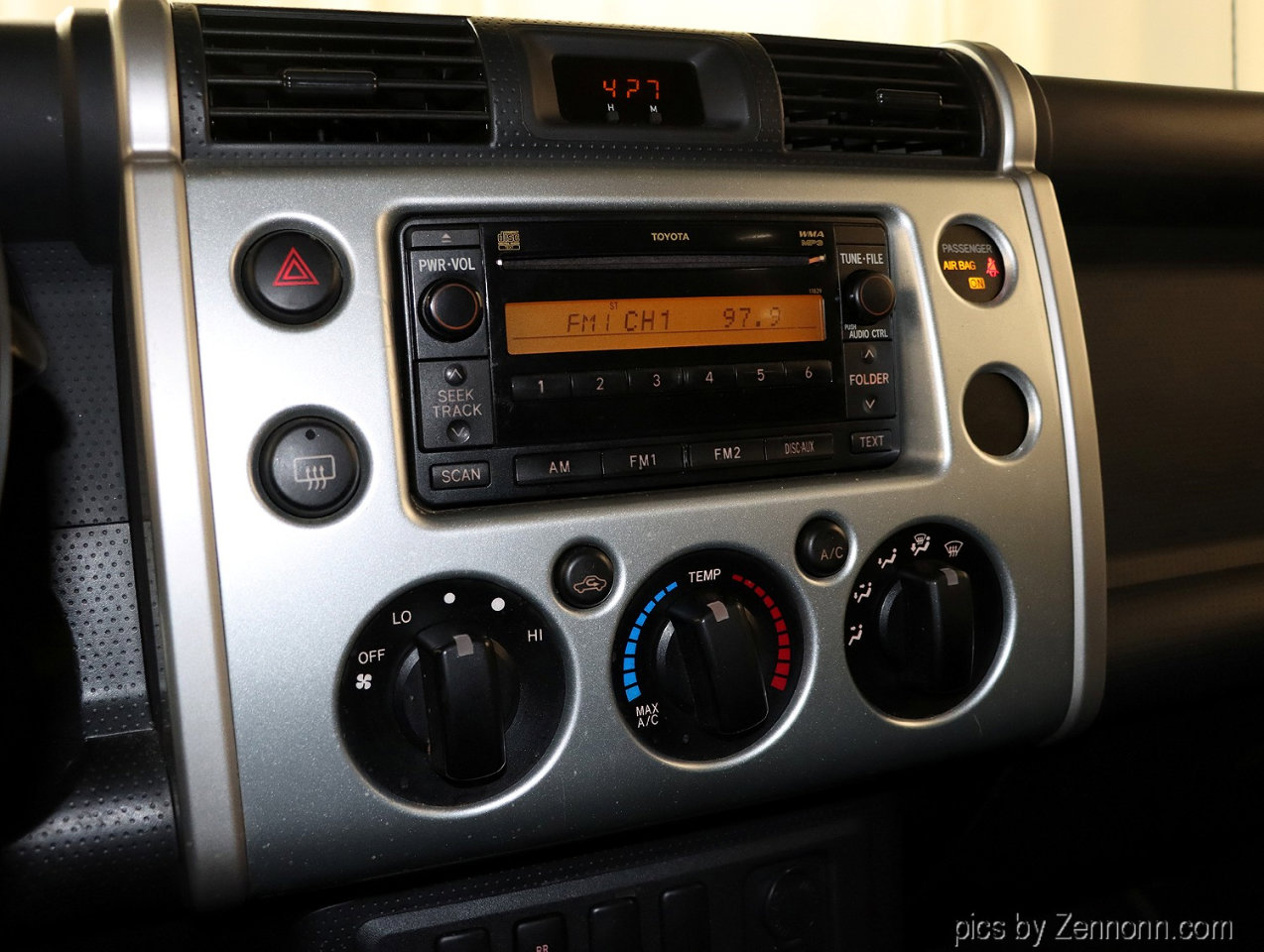 Used 2008 Toyota FJ Cruiser 4WD image 18