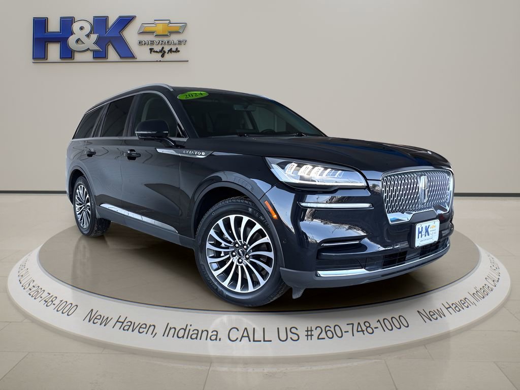Used 2024 Lincoln Aviator Reserve AWD/4WD image 1