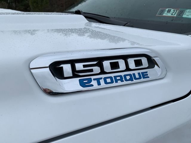 New 2026 RAM 1500 4x4 Crew Cab image 11
