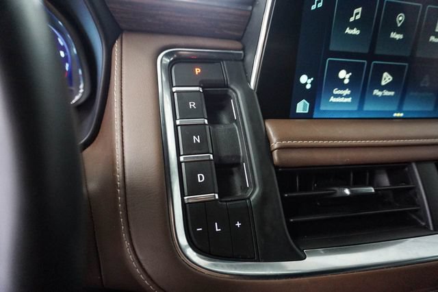 Used 2024 Chevrolet Tahoe High Country AWD/4WD image 23