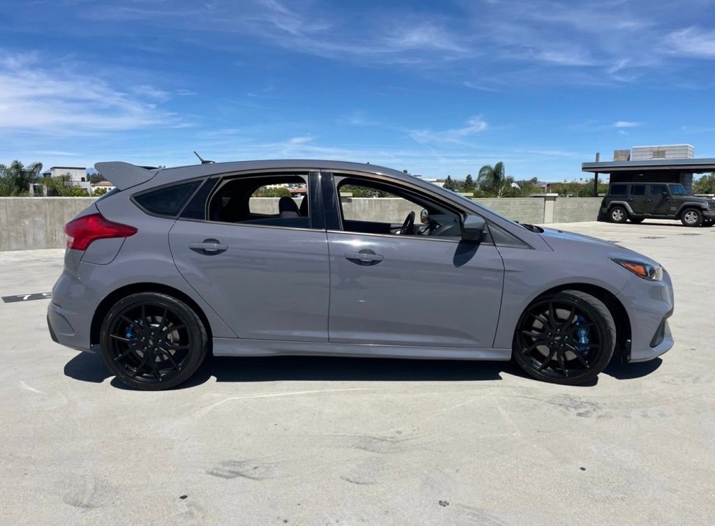 Used 2017 Ford Focus RS image 3