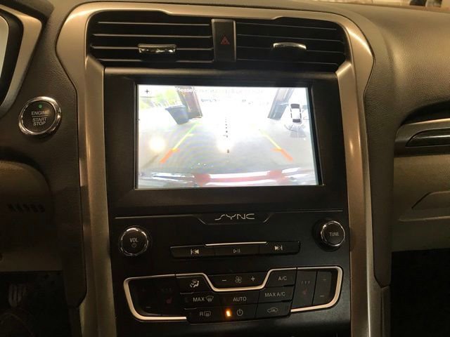 Used 2017 Ford Edge SEL image 17