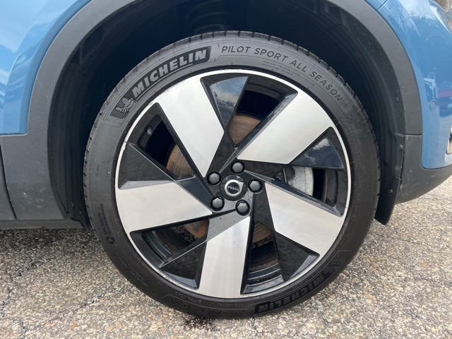 Certified 2023 Volvo XC40 Recharge Plus AWD/4WD image 12