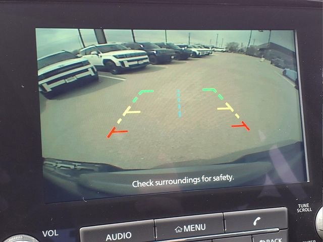 Used 2024 Nissan Frontier SL w/ Technology Package AWD/4WD image 16
