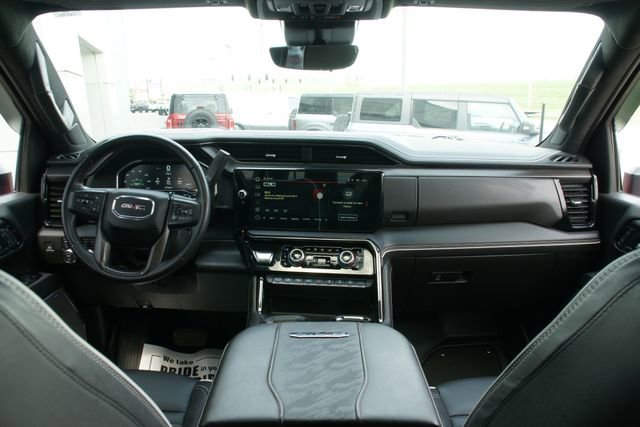 Used 2024 GMC Sierra 2500 AT4X AWD/4WD image 33