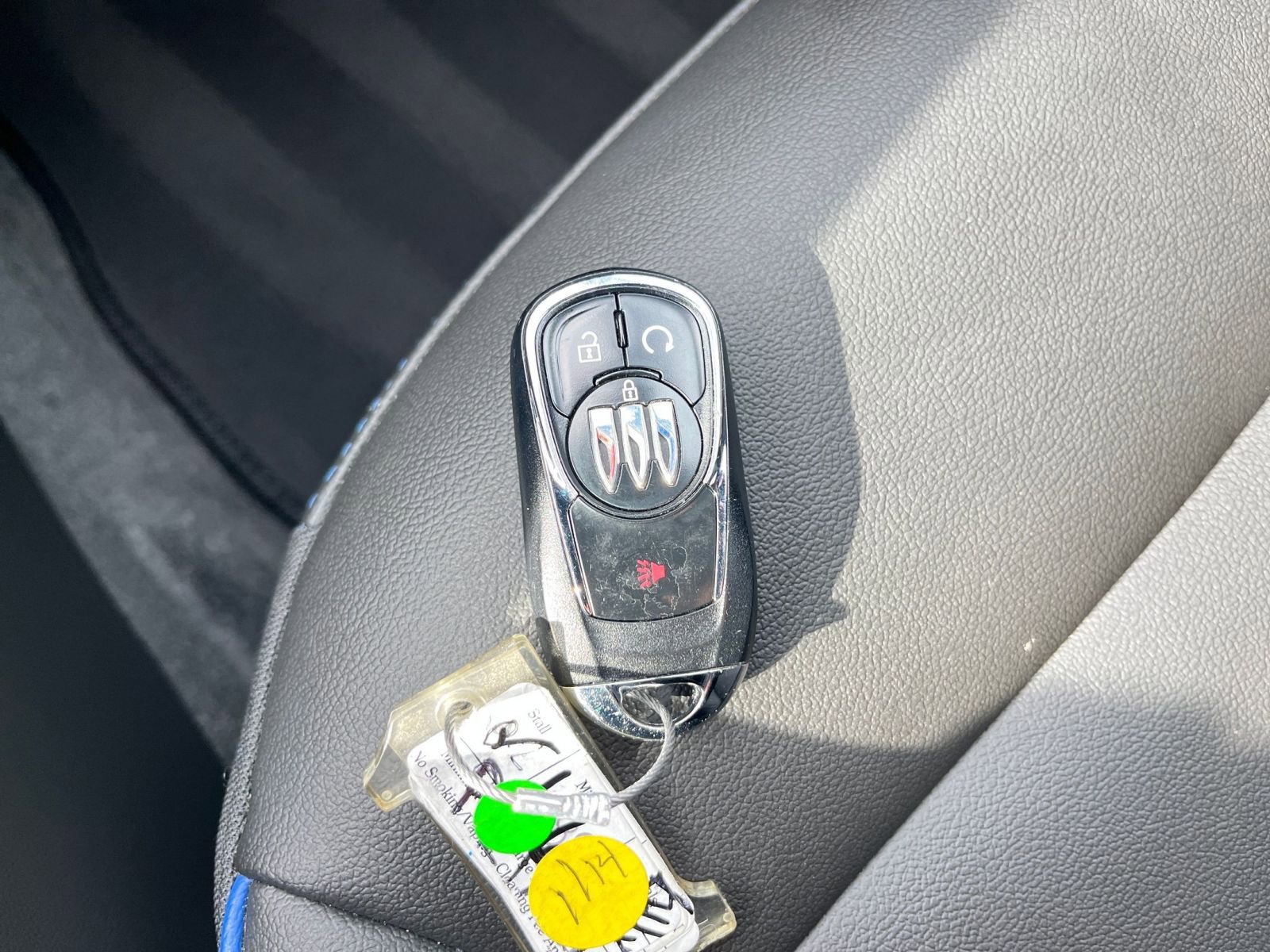 Used 2025 Buick Envista Sport Touring image 22