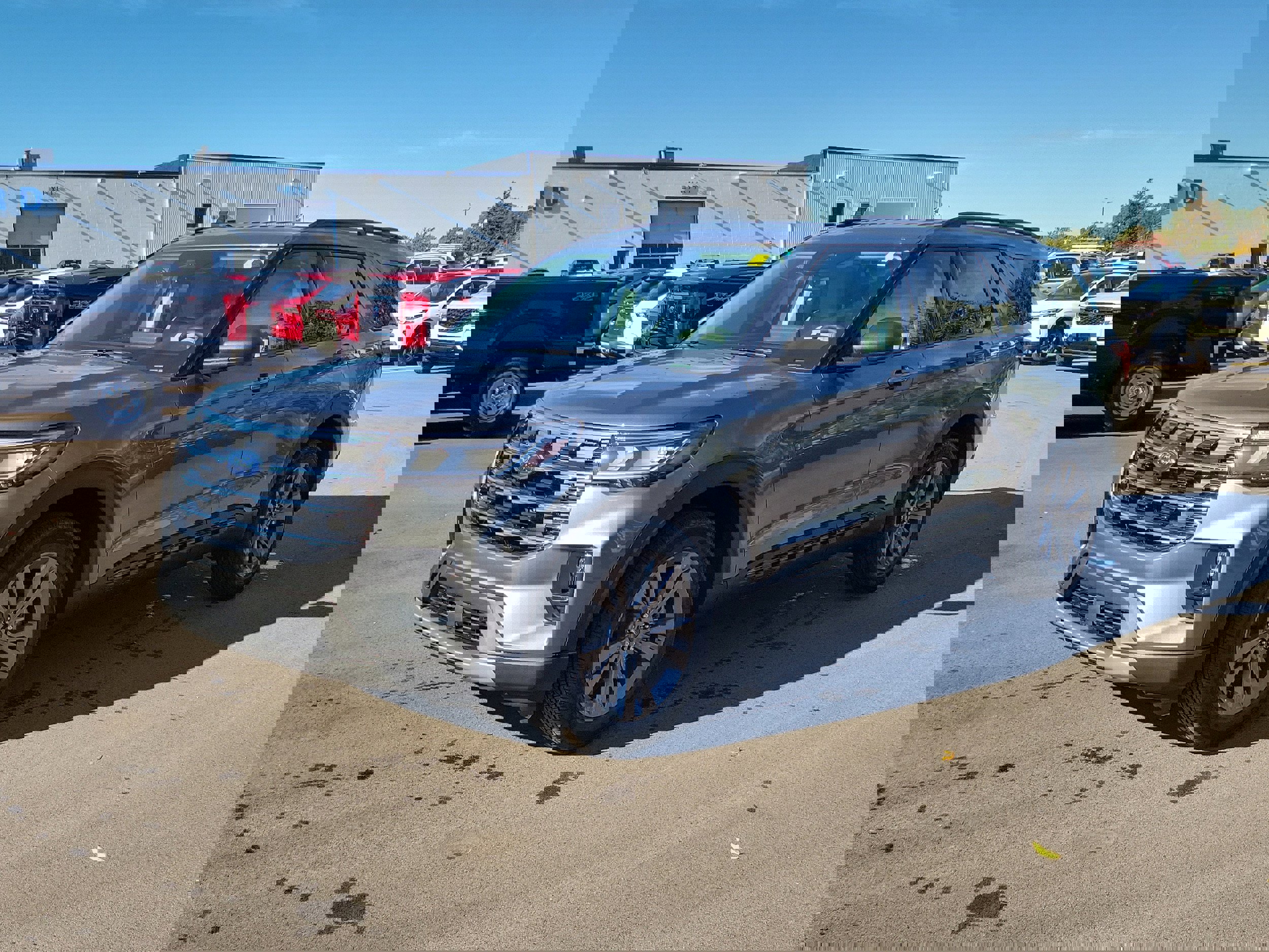 New 2026 Ford Explorer Active image 2
