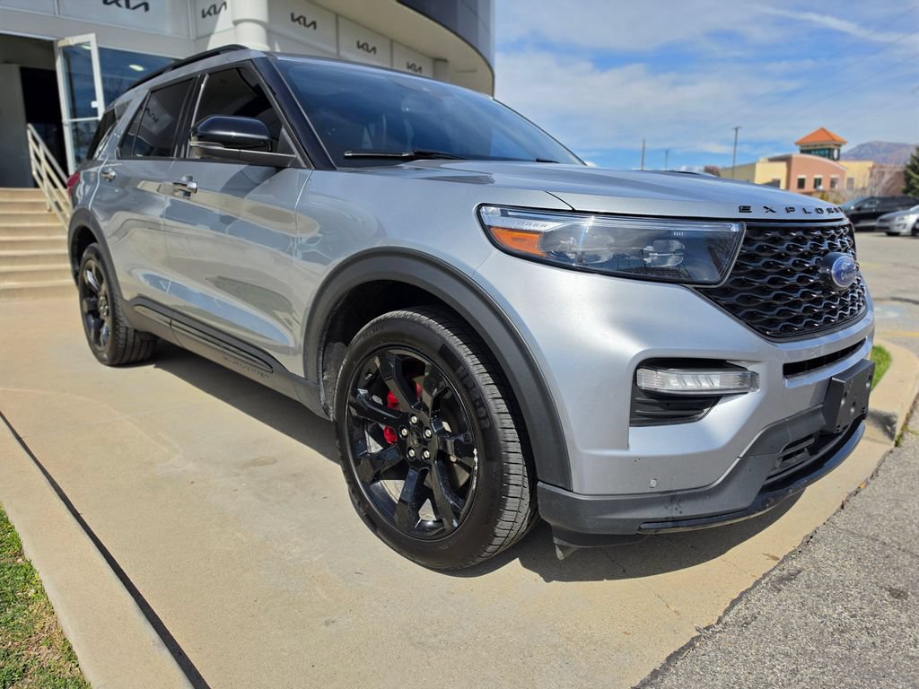 Used 2023 Ford Explorer ST w/ Equipment Group 401A AWD/4WD image 3