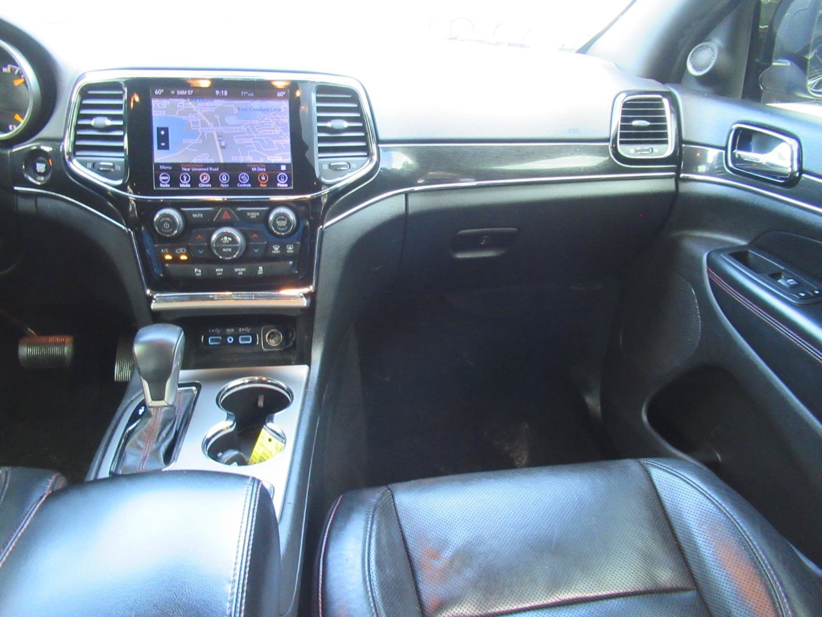 Used 2019 Jeep Grand Cherokee Trailhawk w/ Trailhawk Luxury Group AWD/4WD image 14