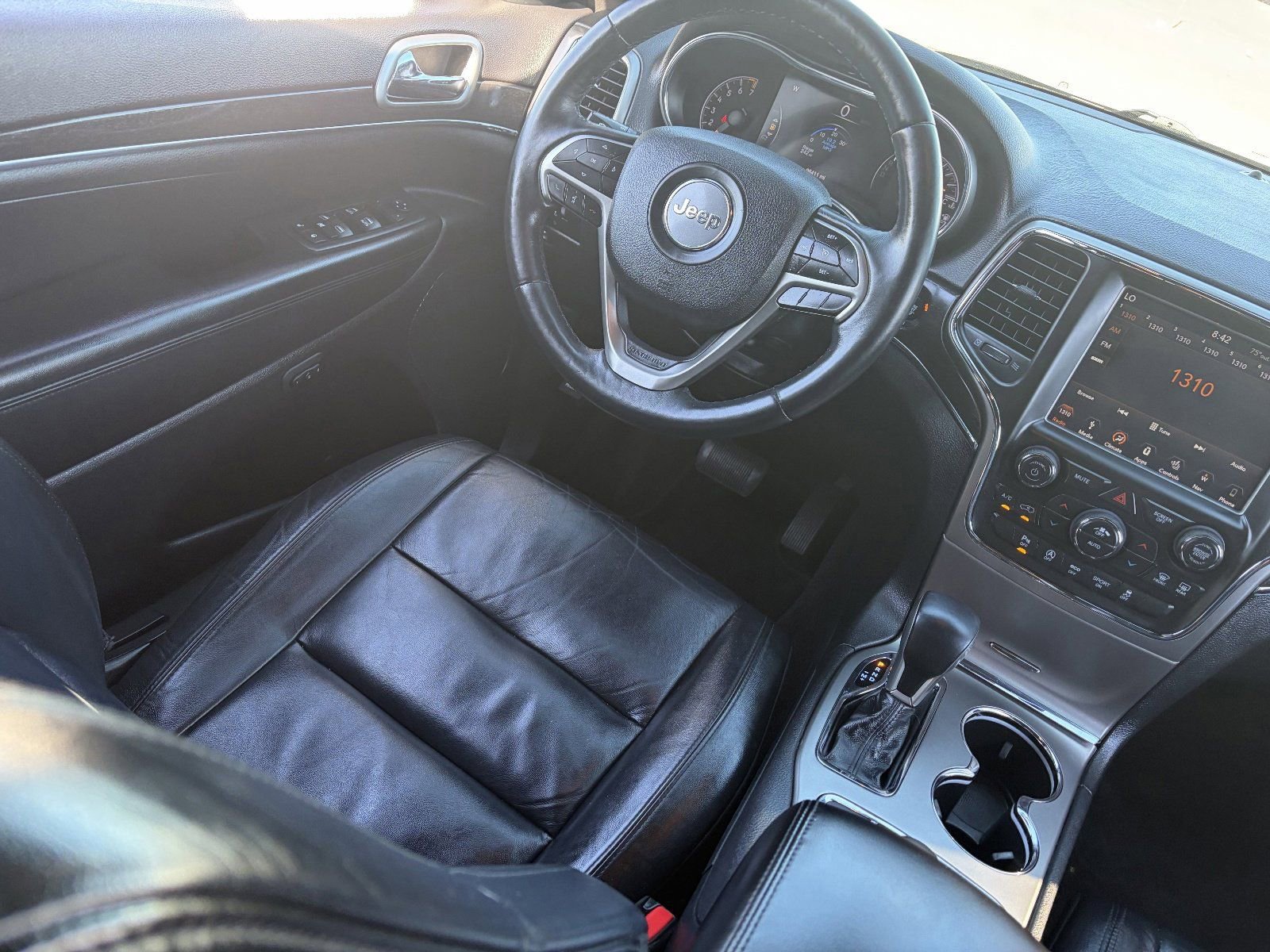 Used 2018 Jeep Grand Cherokee Limited image 15