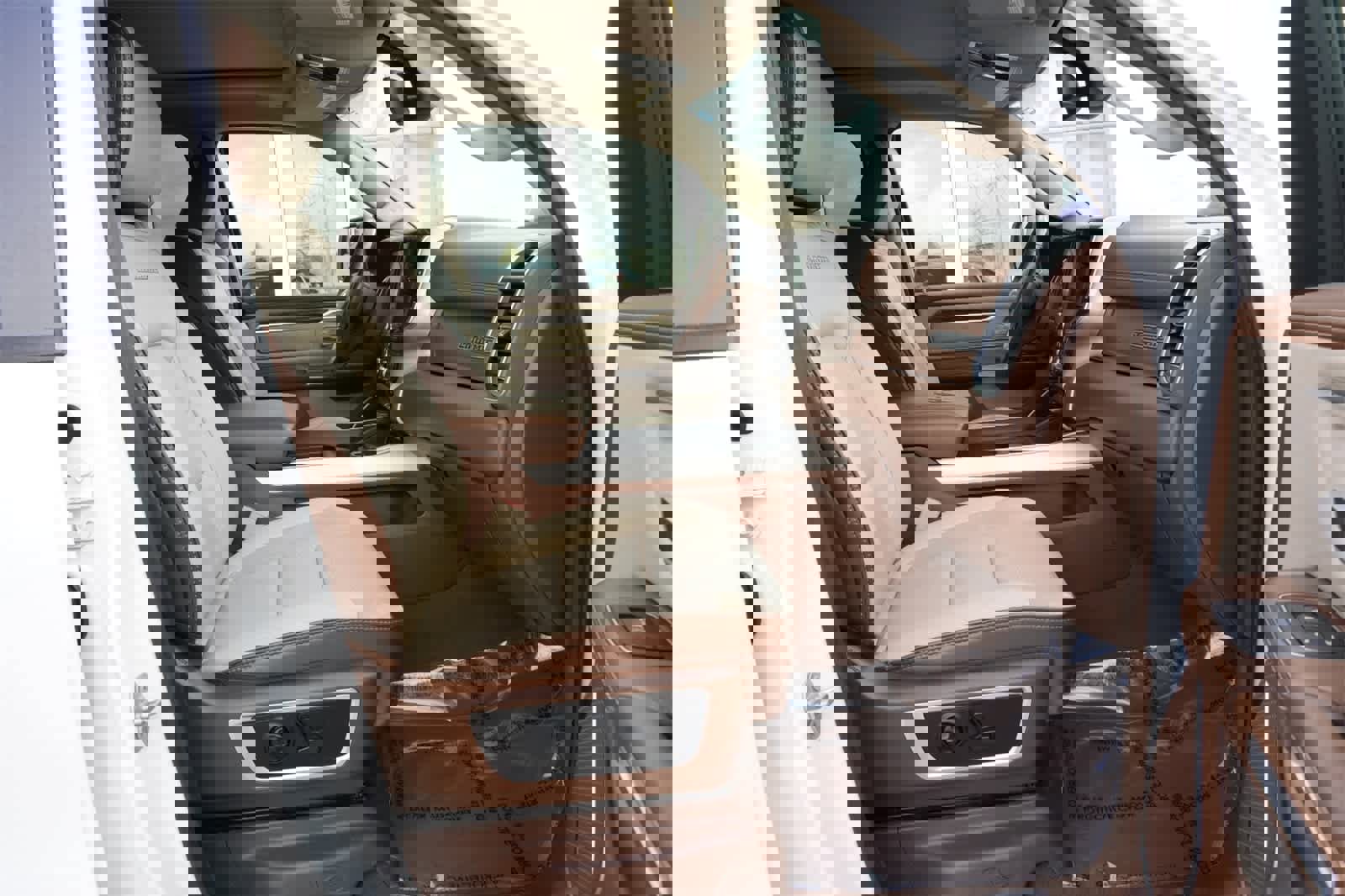 Used 2019 RAM 1500 Laramie image 22