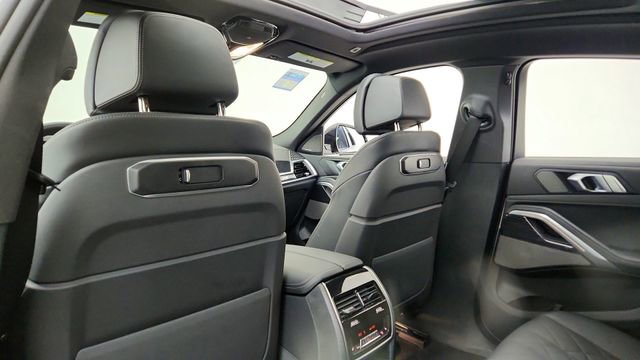 Used 2026 BMW X6 xDrive40i image 31