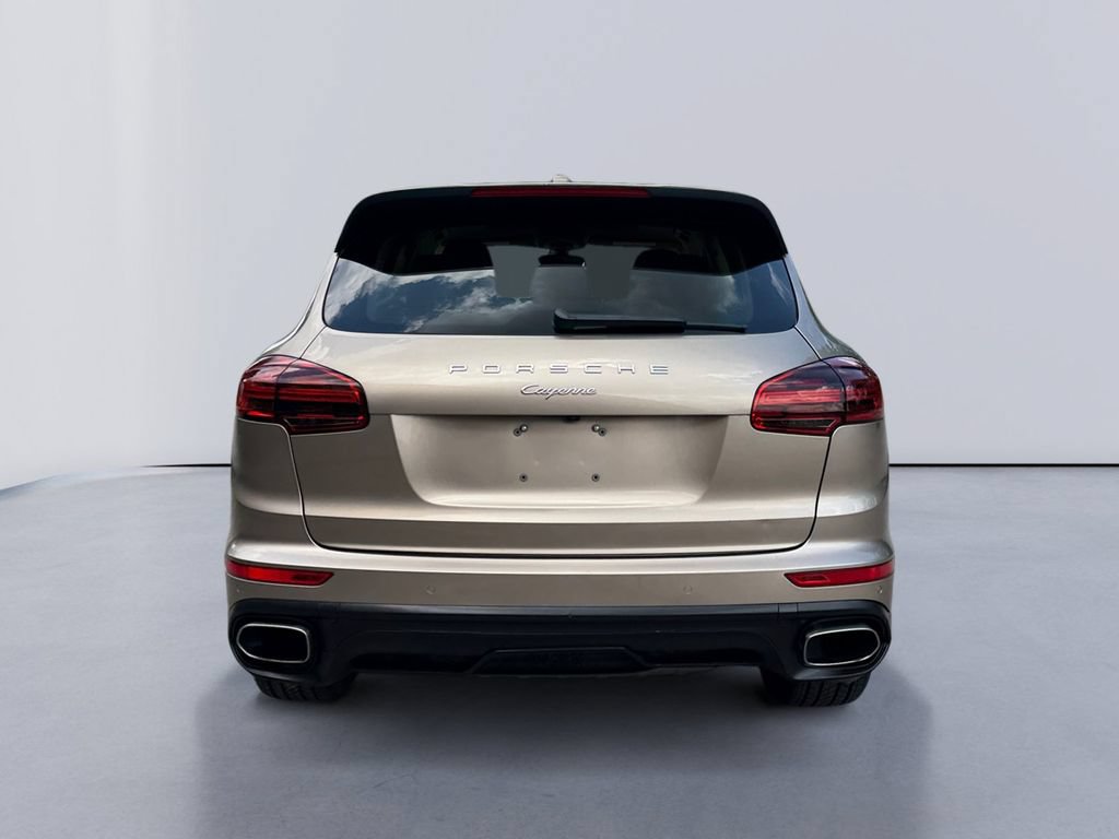 Used 2016 Porsche Cayenne AWD/4WD image 4