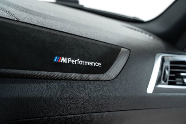 Used 2018 BMW M2 image 30