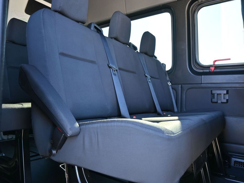 Used 2024 Mercedes-Benz Sprinter 2500 image 24