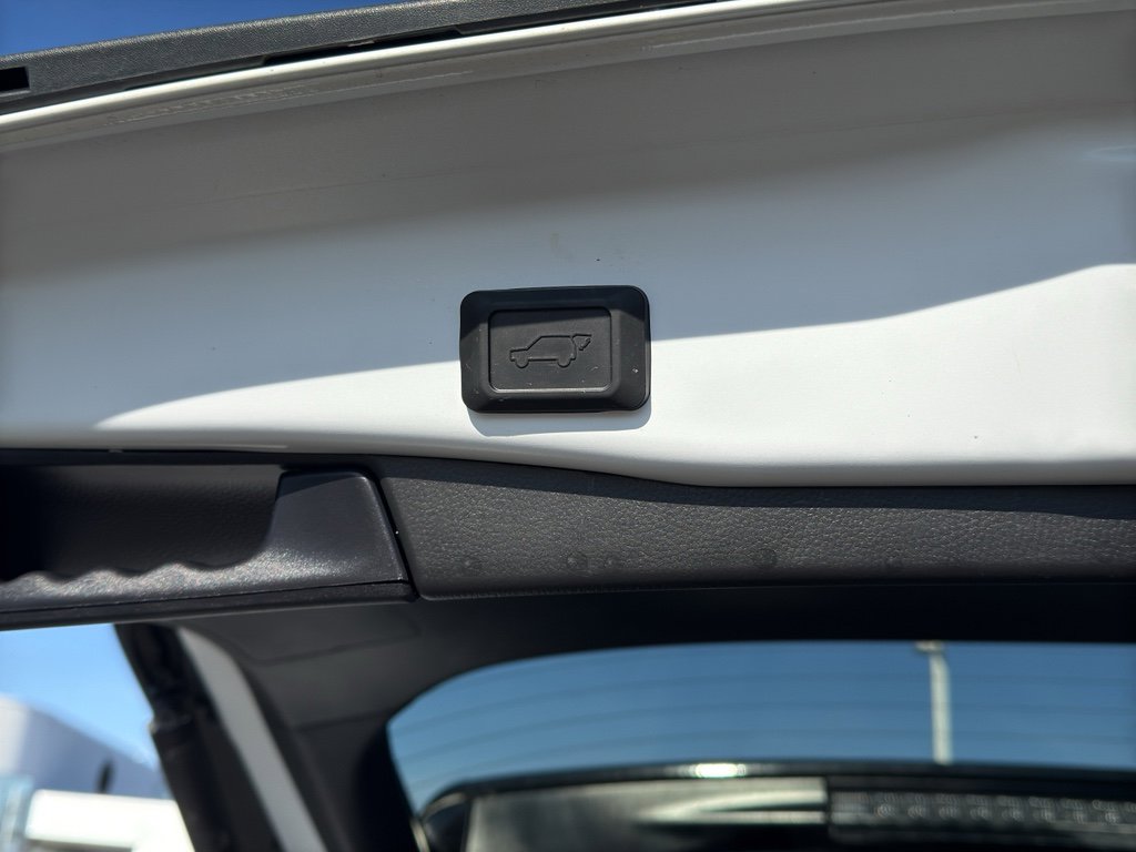 Used 2024 Toyota RAV4 XLE Premium image 29
