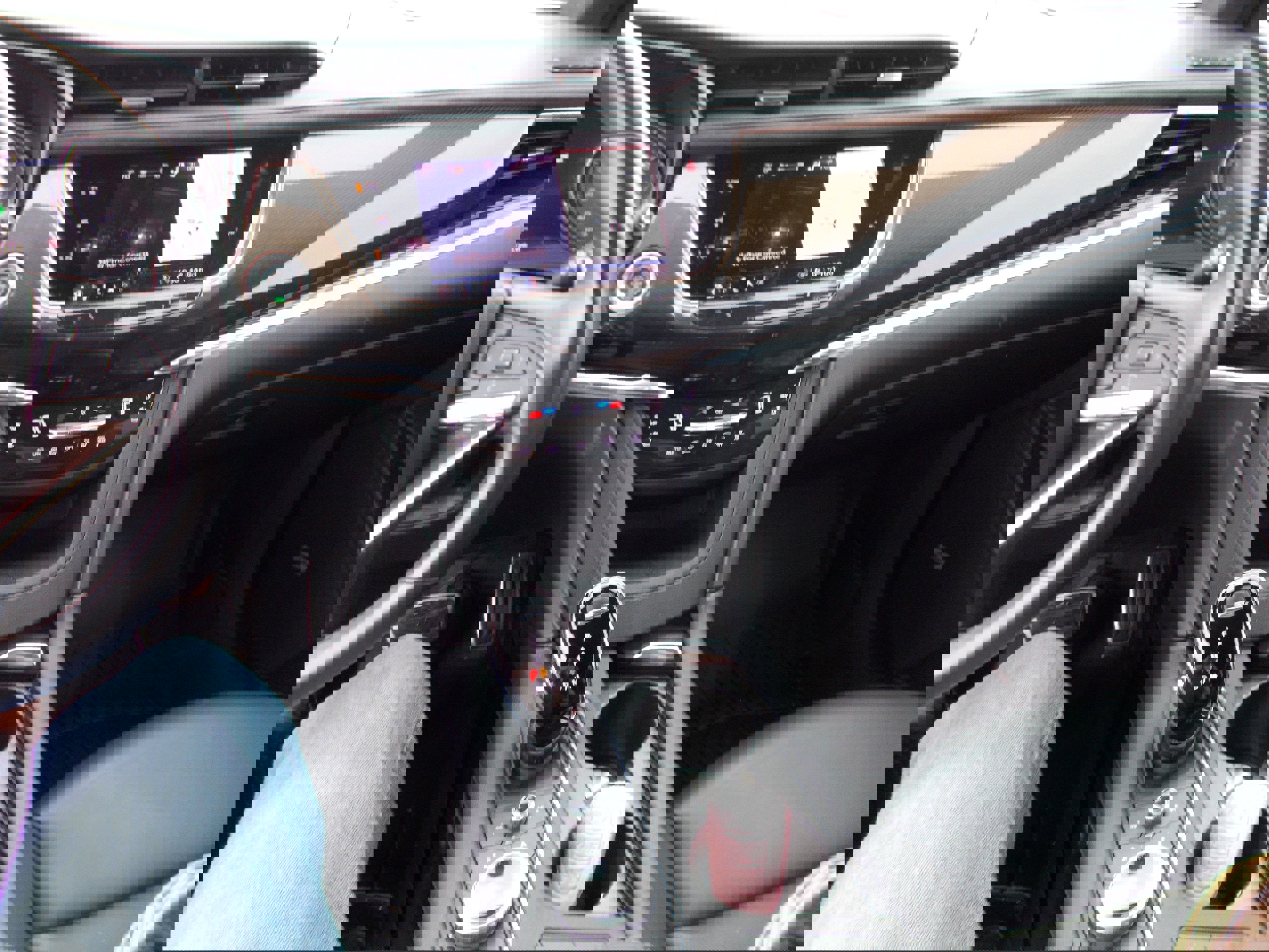 Used 2023 Cadillac XT6 Sport w/ Platinum Package image 9