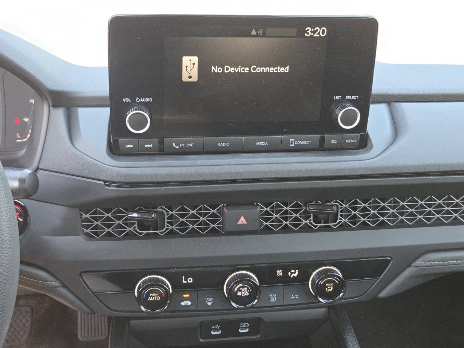 Certified 2023 Honda Accord LX image 28