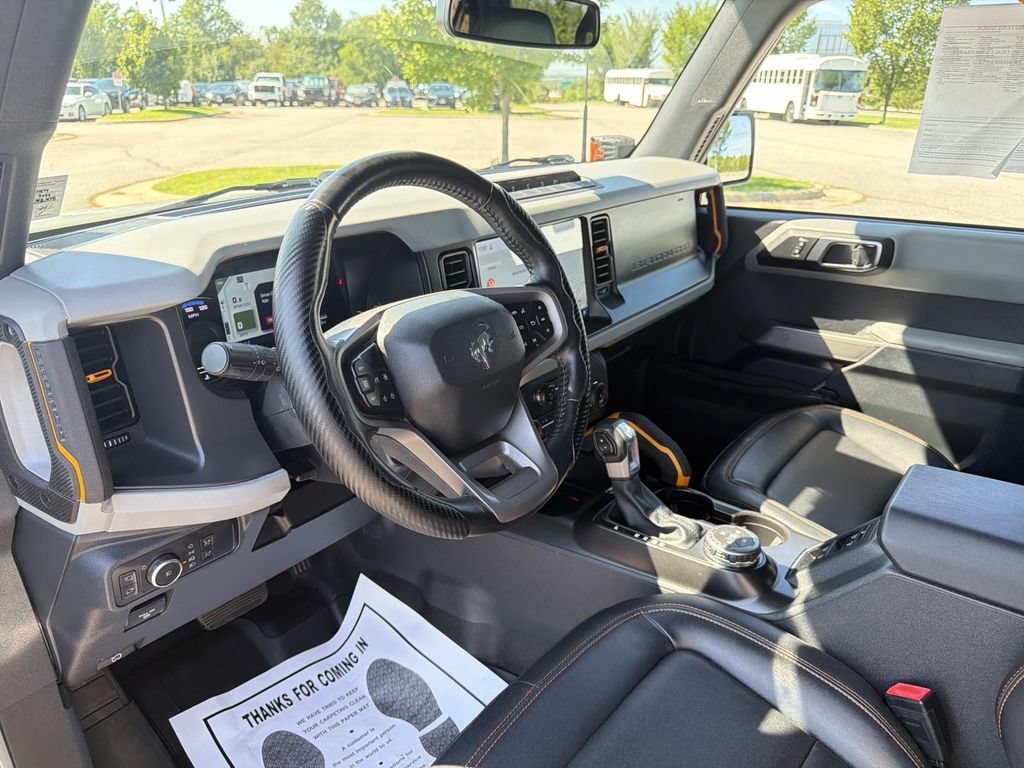 Used 2022 Ford Bronco Badlands AWD/4WD image 3