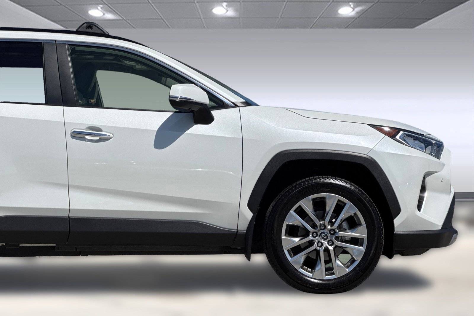 Certified 2019 Toyota RAV4 Limited w/ Advanced Technology Package FWD image 36