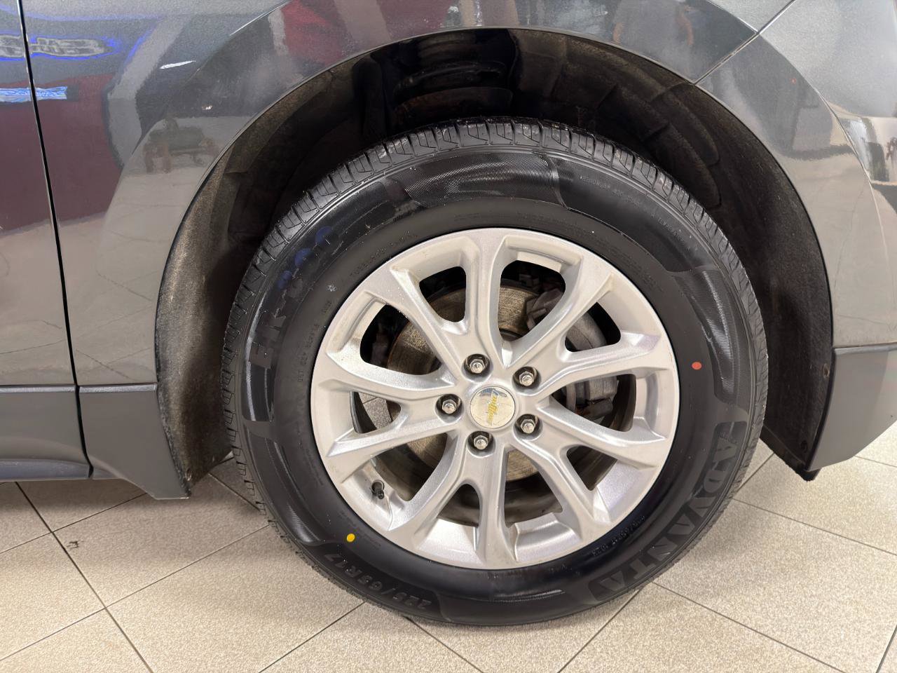 Used 2020 Chevrolet Equinox LT FWD image 11