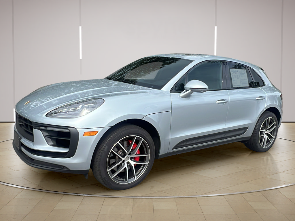 Certified 2025 Porsche Macan S AWD/4WD image 1